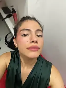 Stripchat Free Porn Cam of ariferrero
