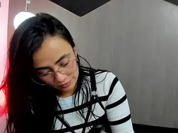 Stripchat Live Sex Cam of kate_evans1