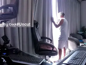 Stripchat Free Live Porn of OnlineBossUK
