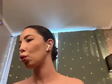 Stripchat Adult Webcam of DanyellSokol