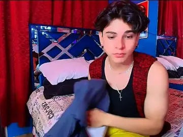 Stripchat Watch Live Sex Cams of Luke_Howland