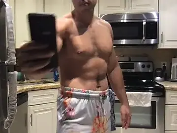 Stripchat Best Webcam of BigGuyMuscle