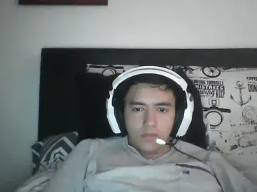 Stripchat Live Sex Cam of Estebitan_vm