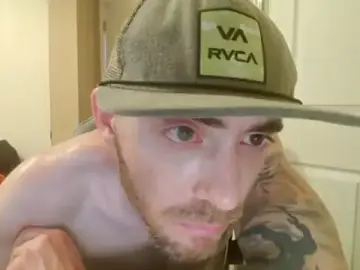 Stripchat Live Sex Cam of Huntzg23