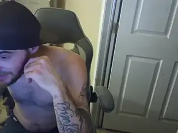Stripchat Sex Cam of Huntzg23