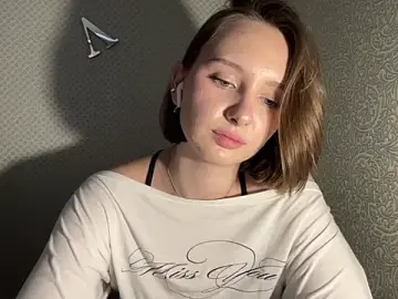 Stripchat Sex Cam of LovieClausing