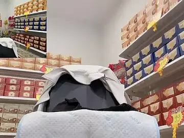 Stripchat Best live sex cam show of Sneaky_Cumshoot