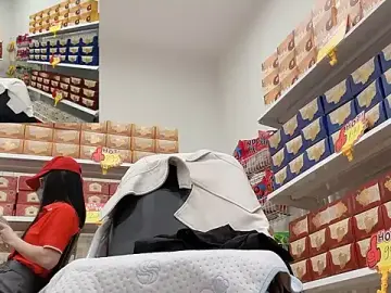 Stripchat Free Live Porn of Sneaky_Cumshoot