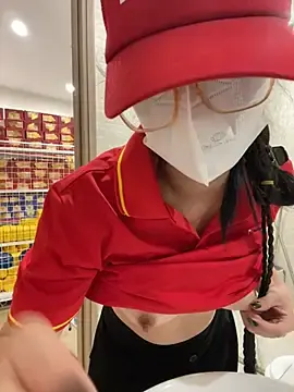 Stripchat Free Live Porn of Sneaky_Cumshoot