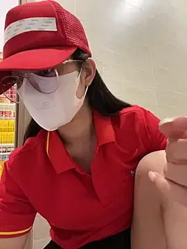 Stripchat Private Sex Chat of Sneaky_Cumshoot