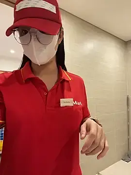 Stripchat Watch Live Sex Cams of Sneaky_Cumshoot