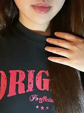 Stripchat Free Live Porn of Uyennii02