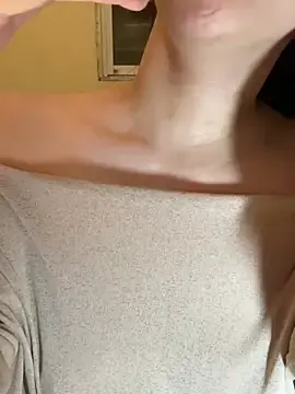 Stripchat Nude Webcam of Uyennii02