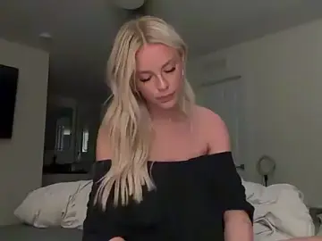 Stripchat Live Sex Cam of kenziesmithh
