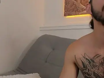 Stripchat Free Porn Cam of melody_ft_jesus