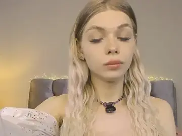 Stripchat Adult Webcam of Blondy_Fina
