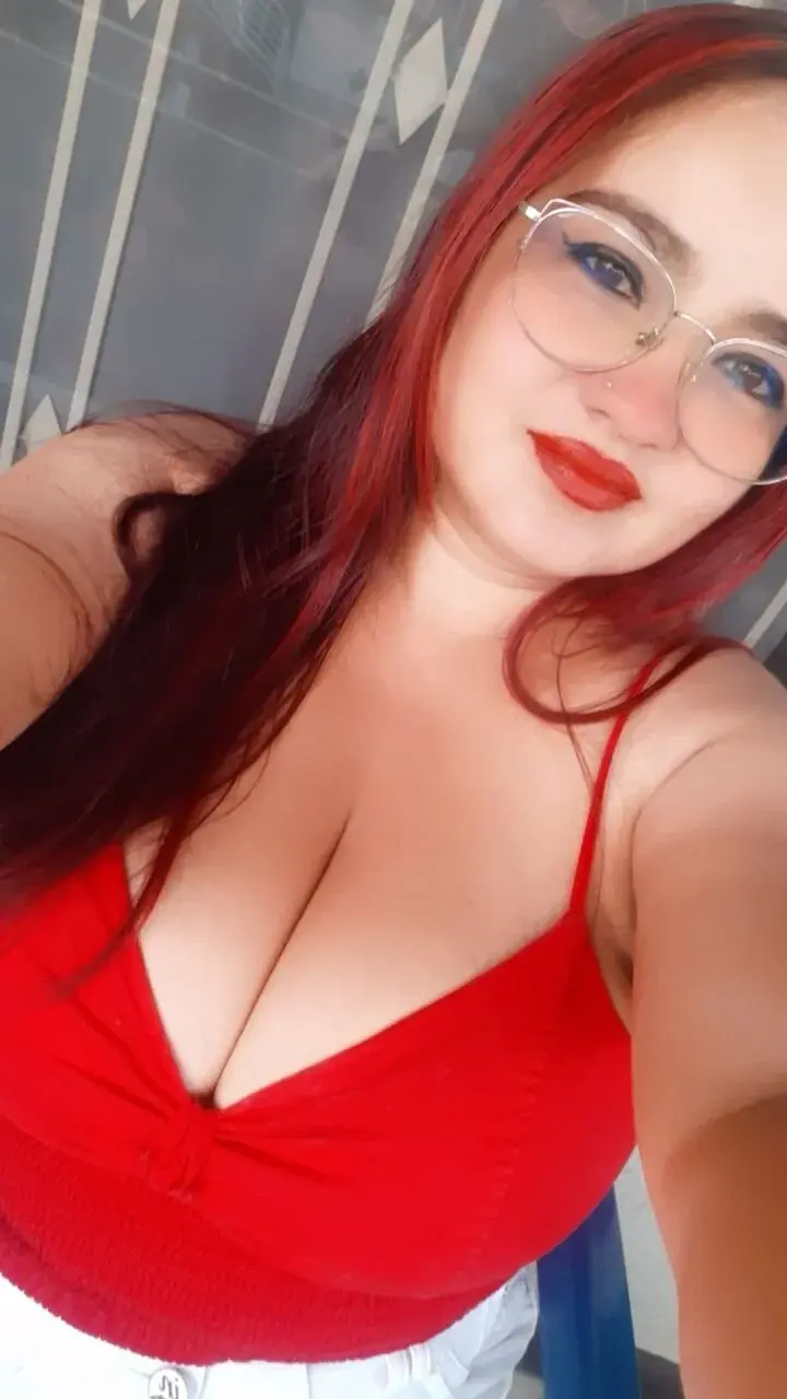 HUGEBOOBS_MILF
