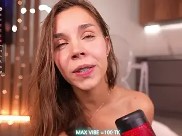 Stripchat Nude Webcam of Monika__youthful