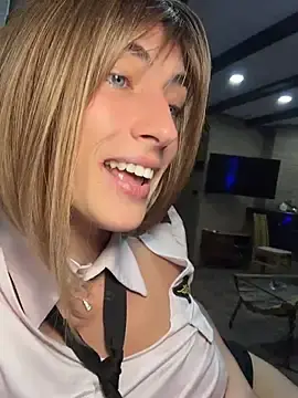 Stripchat Live Sex Cam of SugarLily24