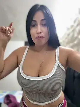 Stripchat Live Porn of areviklusine1