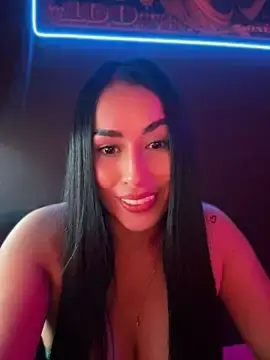 Stripchat Live Sex of areviklusine1