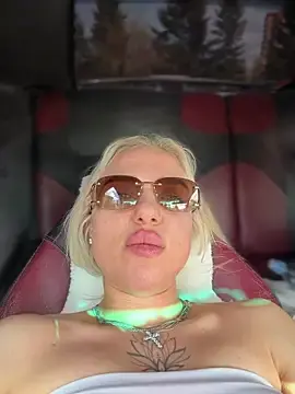 Stripchat Free Porn Cam of pinkstar_