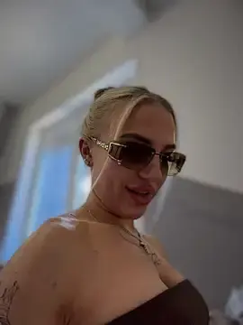Stripchat Adult Webcam of pinkstar_