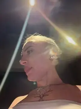 Stripchat Live Sex Cam of pinkstar_