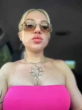 Stripchat Sex Cam of pinkstar_