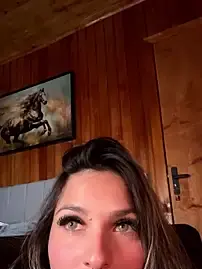 Stripchat Watch Live Sex Cams of AliceStone19