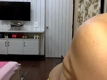Stripchat Private Sex Chat of yourradhika