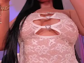 Stripchat Nude Webcam of MiaRoberts1