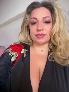 Stripchat Best Webcam of miamellycious