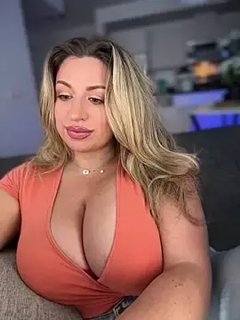 Stripchat Adult Video Chat of miamellycious