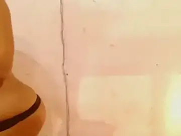 Stripchat Sex Cam of AngelicaDollTs