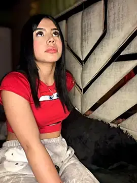 Stripchat Live Sex Cam of Laura-Khalifa