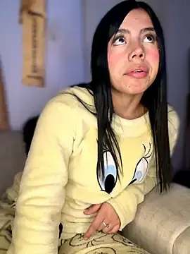 Stripchat Watch Live Sex Cams of Laura-Khalifa