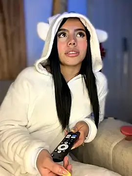 Stripchat Live Sex Cam of Laura-Khalifa