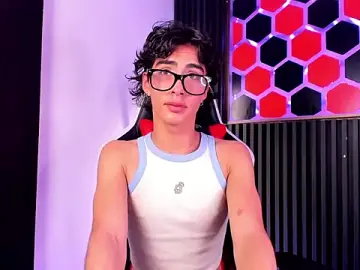 Stripchat Sex Cam of SantyFoxxs