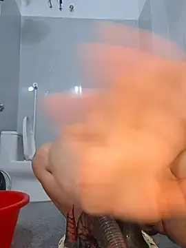 Stripchat Free Porn Cam of bongbong-mup