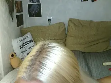 Stripchat Live Porn of -GoldenGirl-