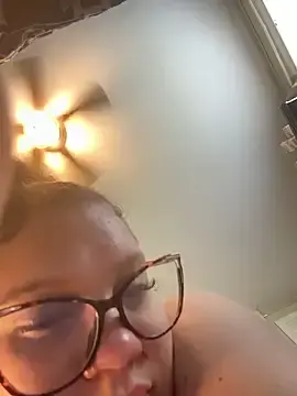 Stripchat Nude Webcam of QueenNuttCollector