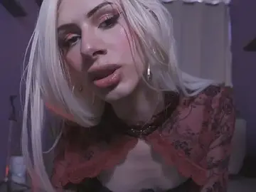 Stripchat Live Sex Cam of roselinedior