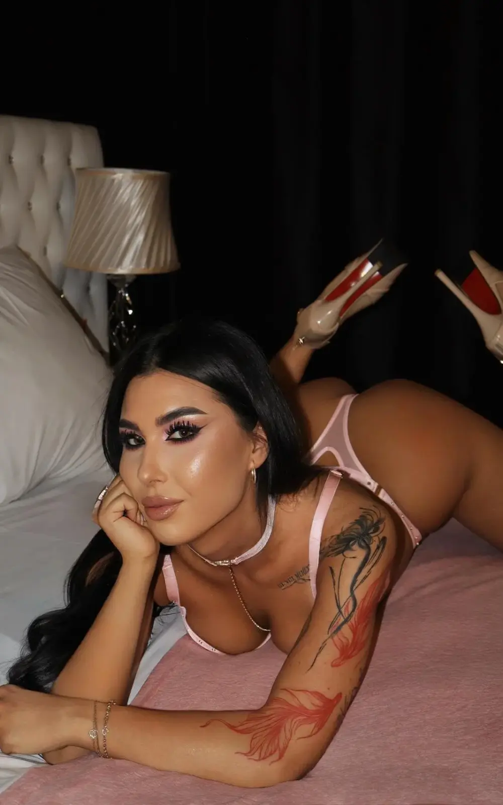 AnnaFoxxx
