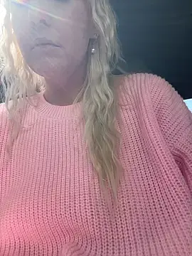 Stripchat Watch Live Sex Cams of MerlinDave