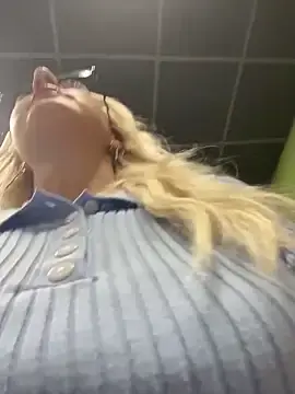 Stripchat Sex Cam of MerlinDave