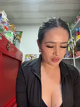 Stripchat Free Porn Cam of Sara_fun