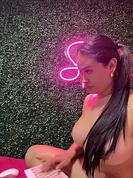 Stripchat Live Porn of Sara_fun