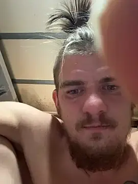 Stripchat Free Porn Cam of BabyGiraffe25