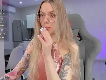 Stripchat Watch Live Sex Cams of Marta_May_